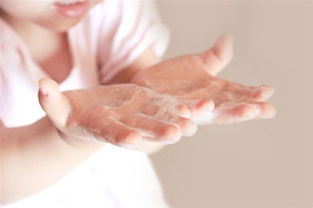 Les avantages et les inconvénients du lavage des mains avec du savon pour les mains